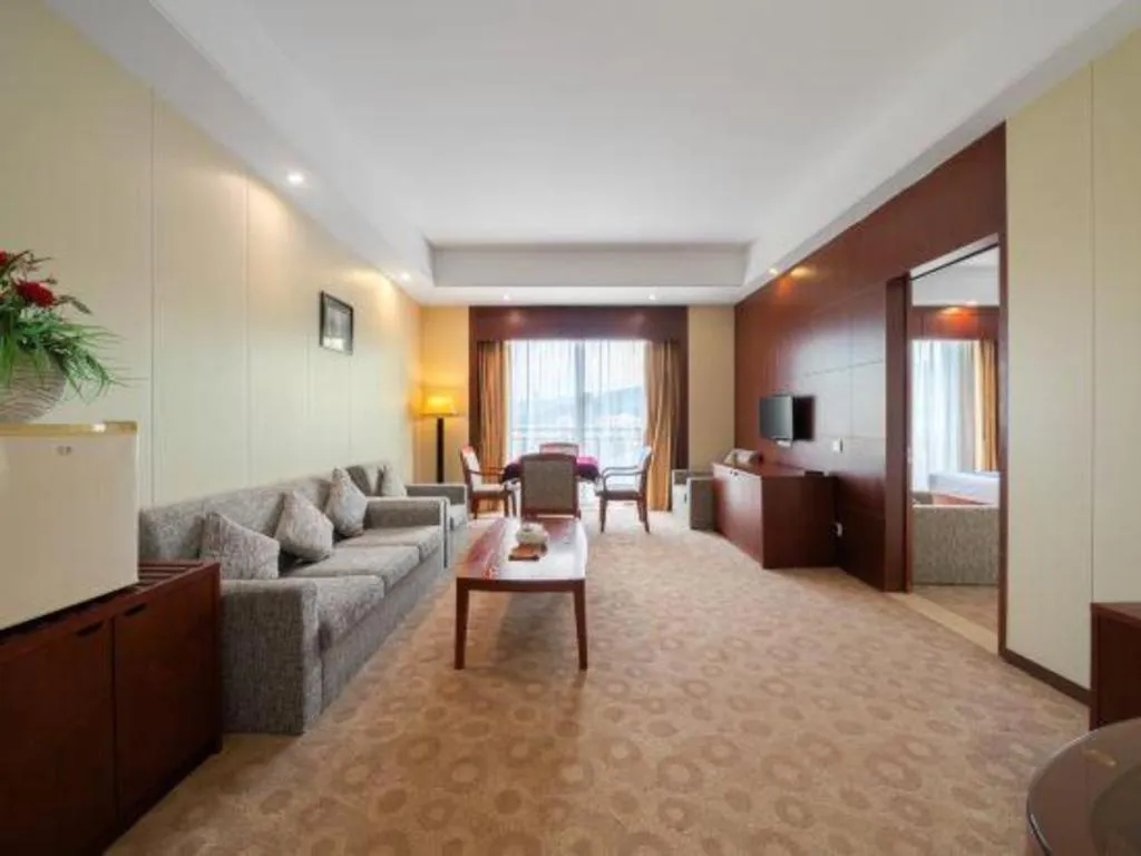 Longyan Capital International Hot Spring Resort