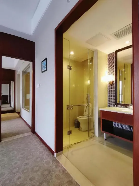 Longyan Capital International Hot Spring Resort