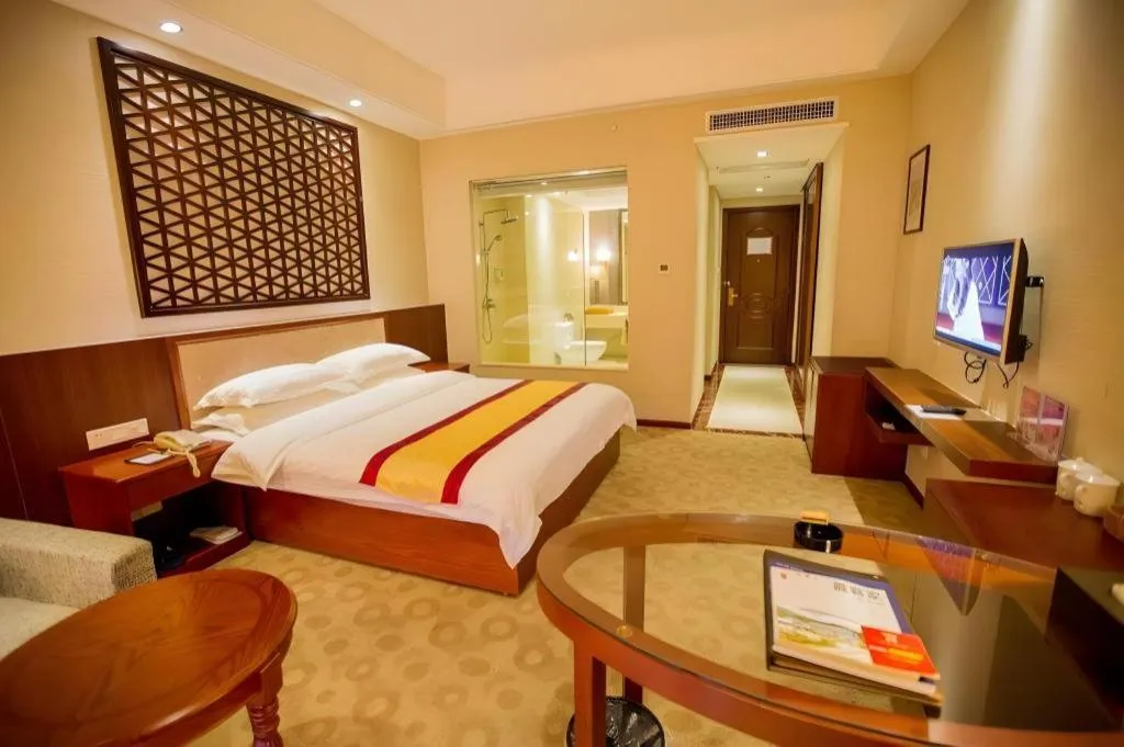 Bed in Longyan Capital International Hot Spring Resort