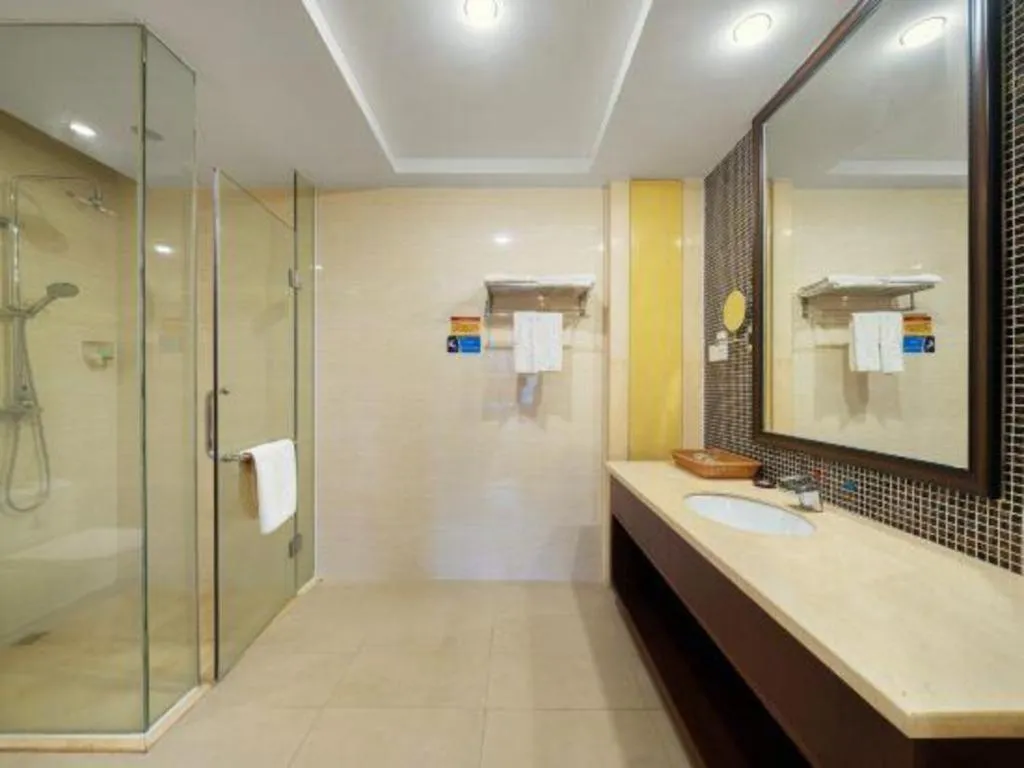 Longyan Capital International Hot Spring Resort