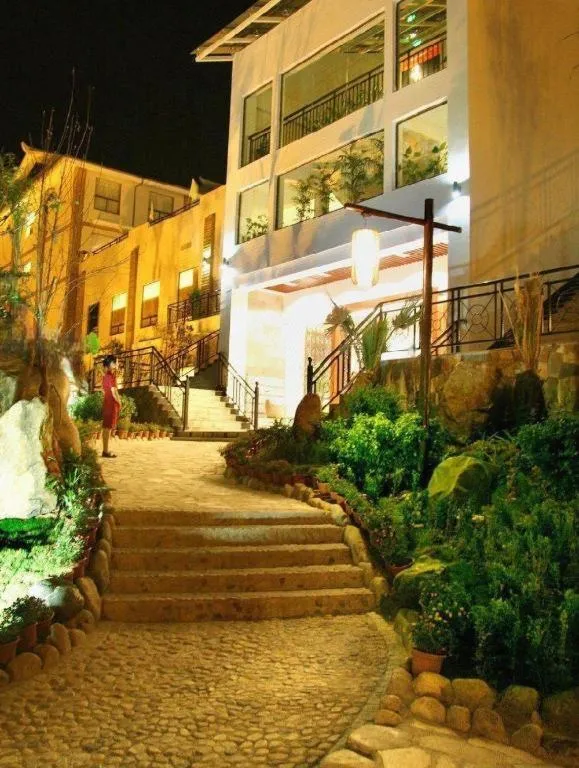 Longyan Capital International Hot Spring Resort