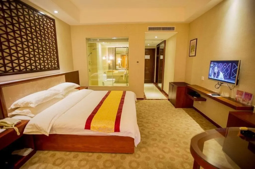 Bed in Longyan Capital International Hot Spring Resort