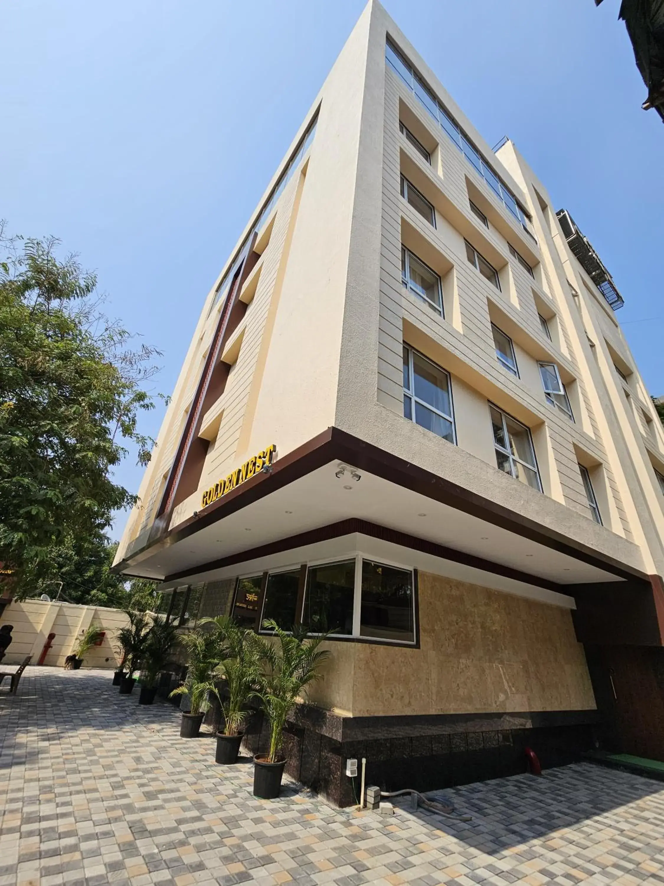 Property building in Hotel Golden Nest Thane Property building in Hotel Golden Nest Thane