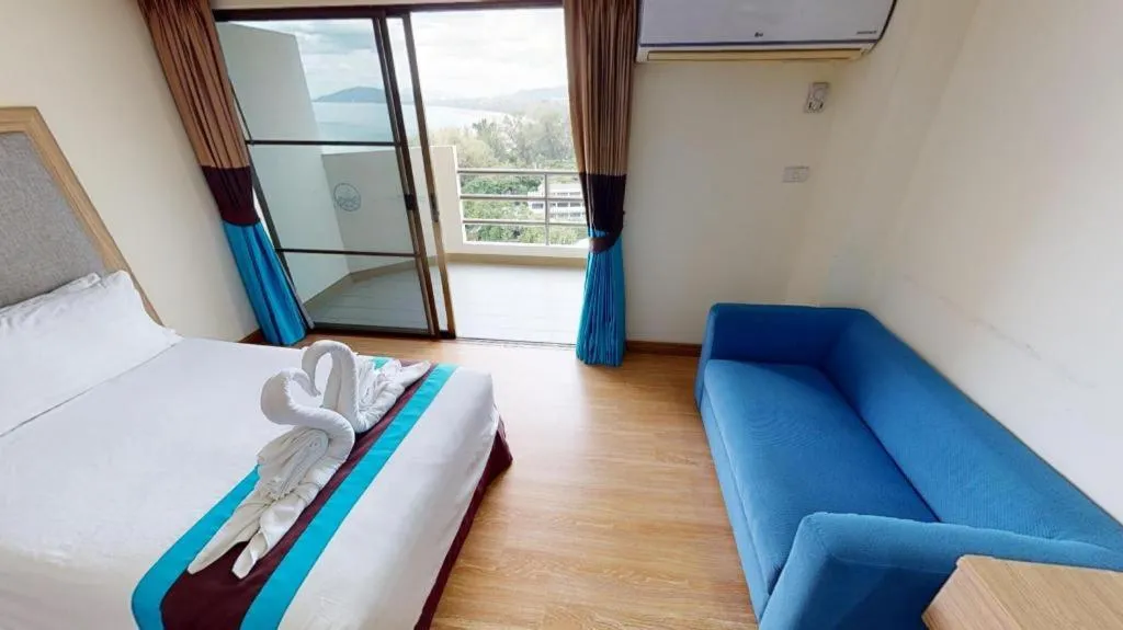 Bed in Blue Wave Hotel Hua Hin