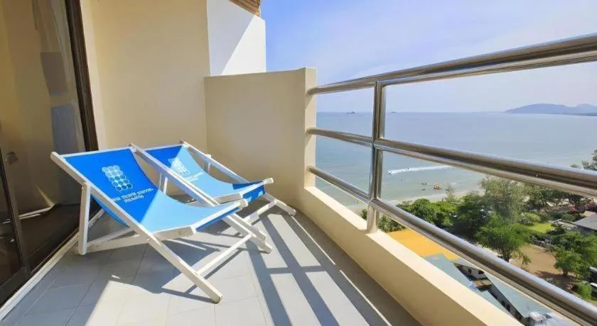 Blue Wave Hotel Hua Hin