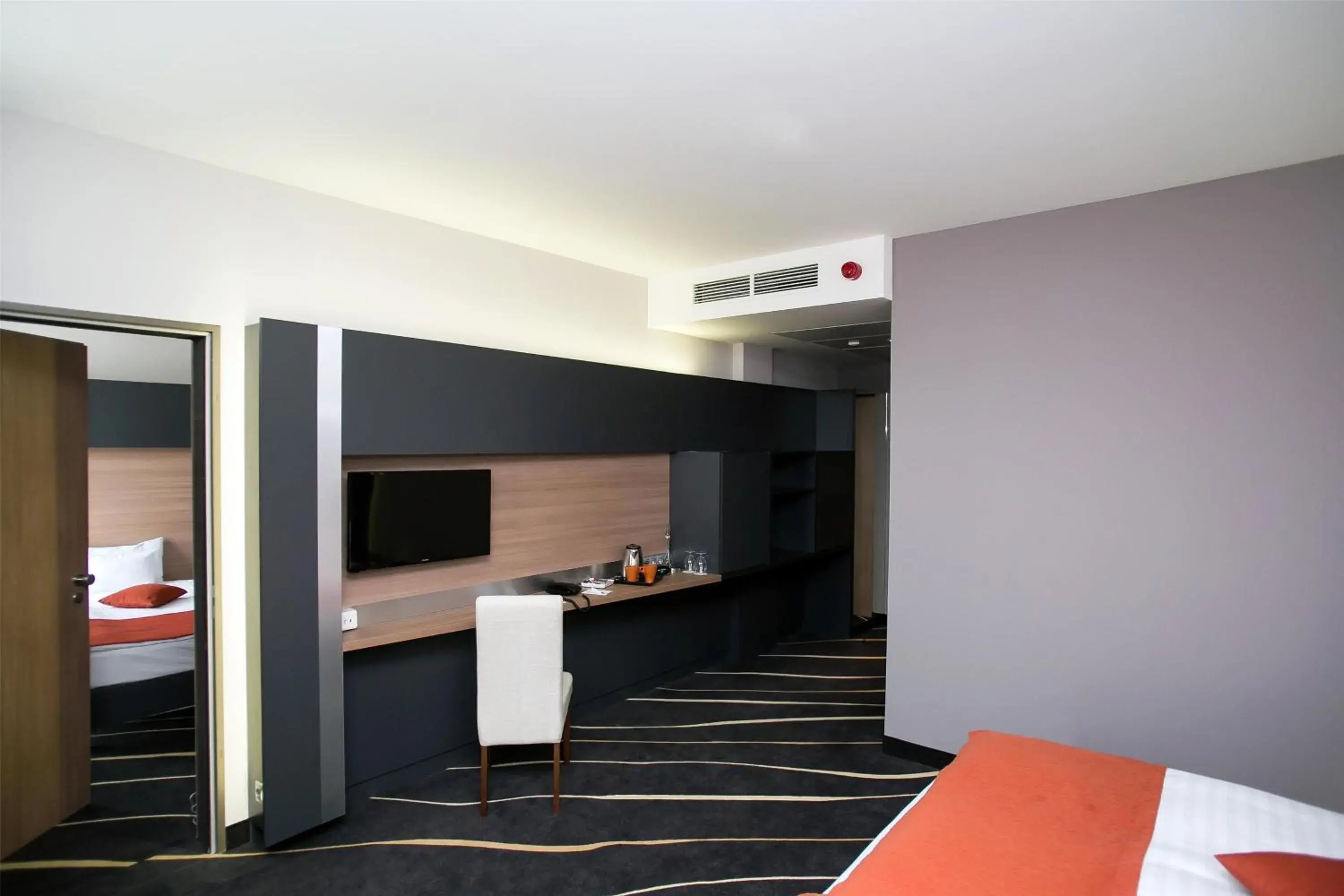 Bedroom, Bed in Best Western Plus Lakeside Hotel Bedroom, Bed in Best Western Plus Lakeside Hotel