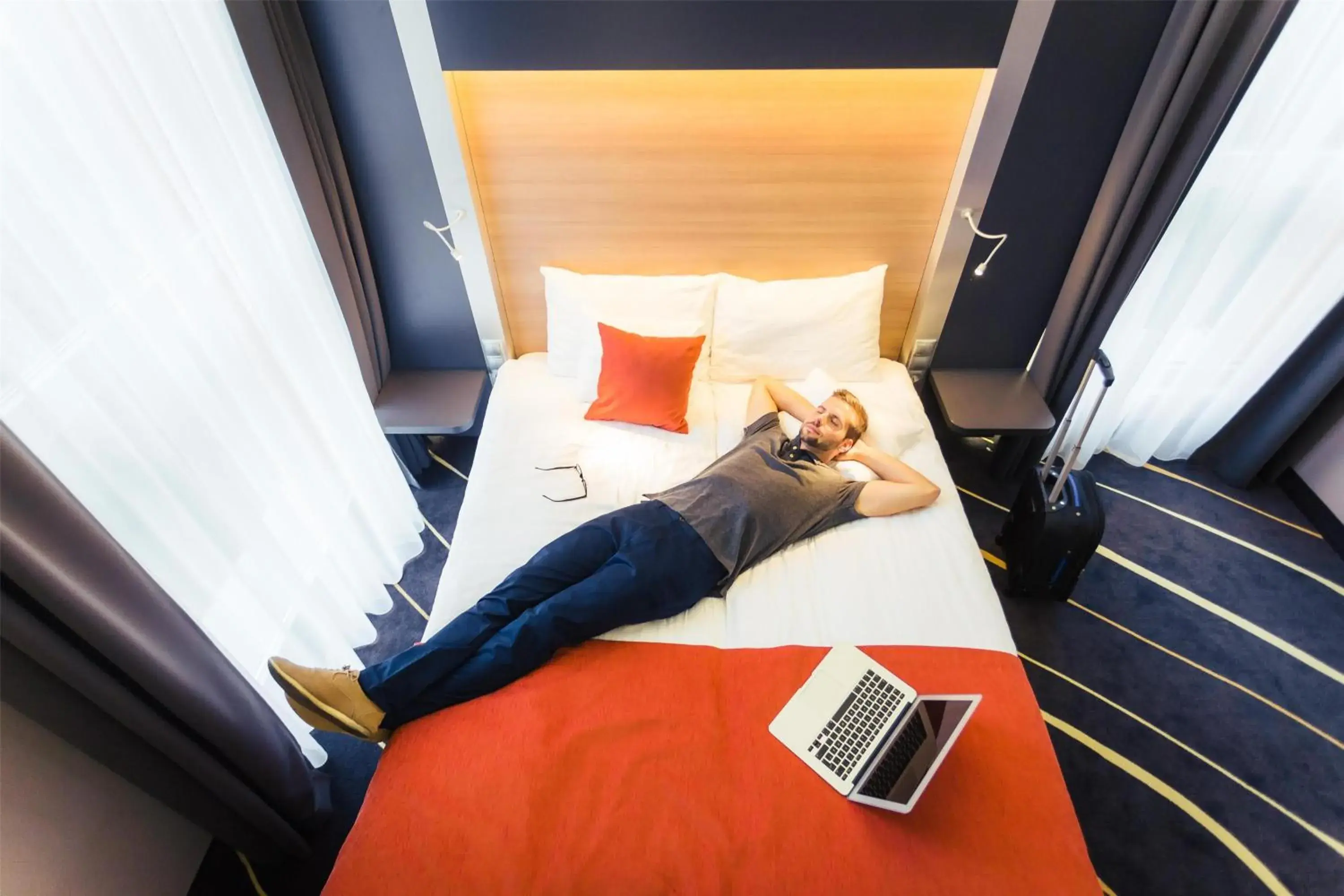 Bedroom, Bed in Best Western Plus Lakeside Hotel Bedroom, Bed in Best Western Plus Lakeside Hotel