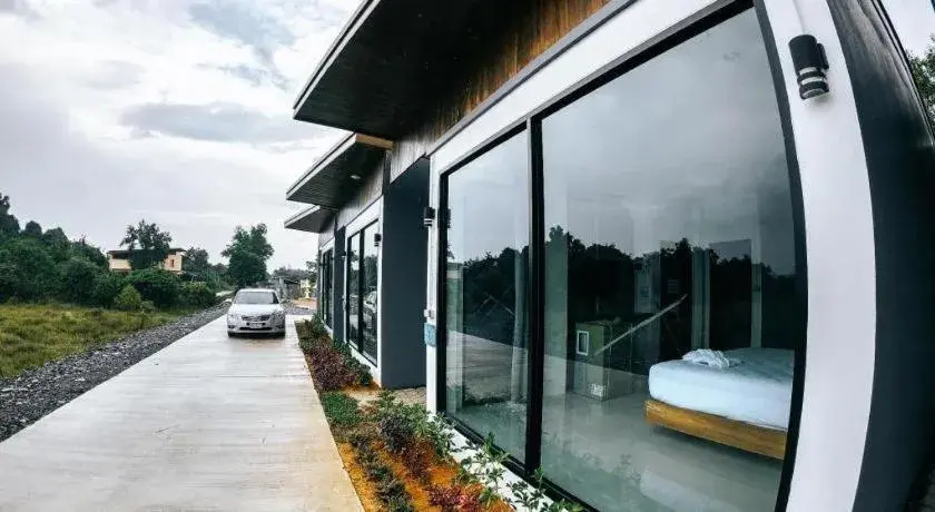 Seven Days a Week Resort Seven Days a Week Resort