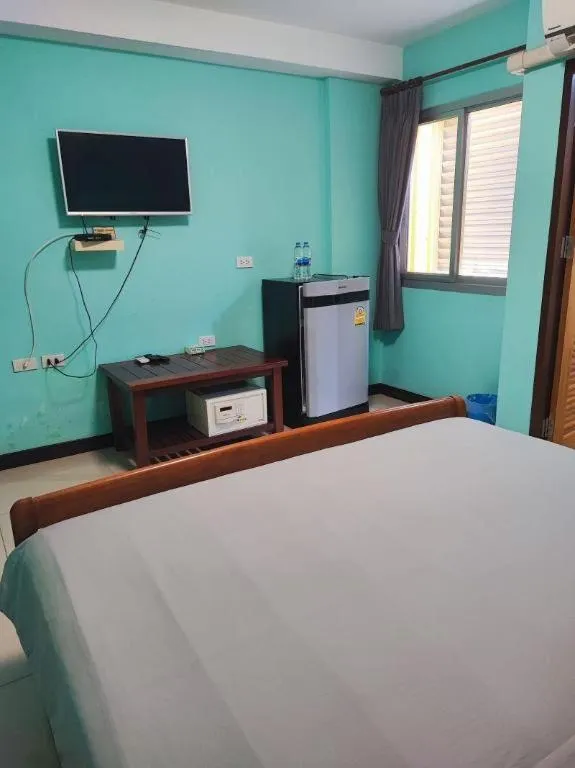 Bed in Sunflower Place