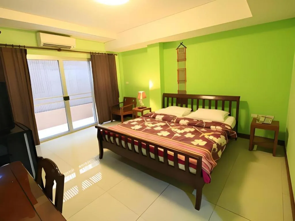 Bed in Sunflower Place