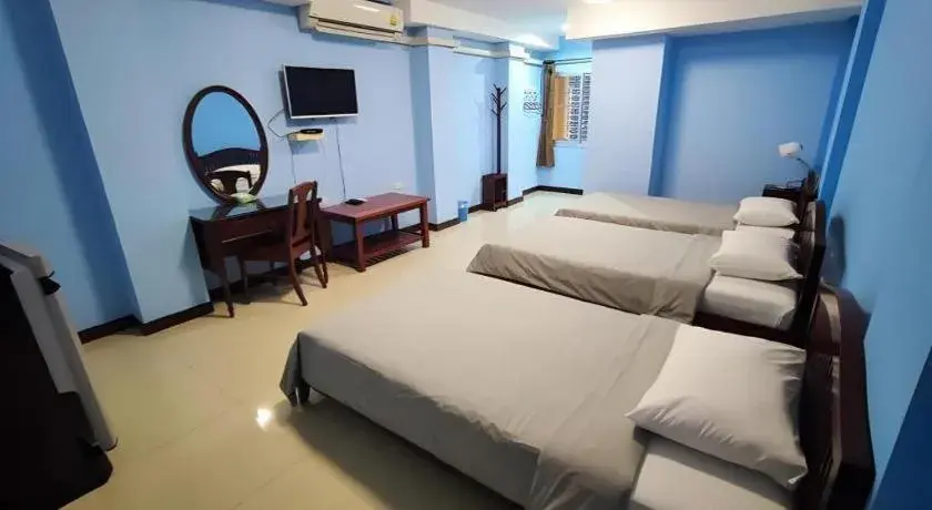 Bed in Sunflower Place Bed in Sunflower Place