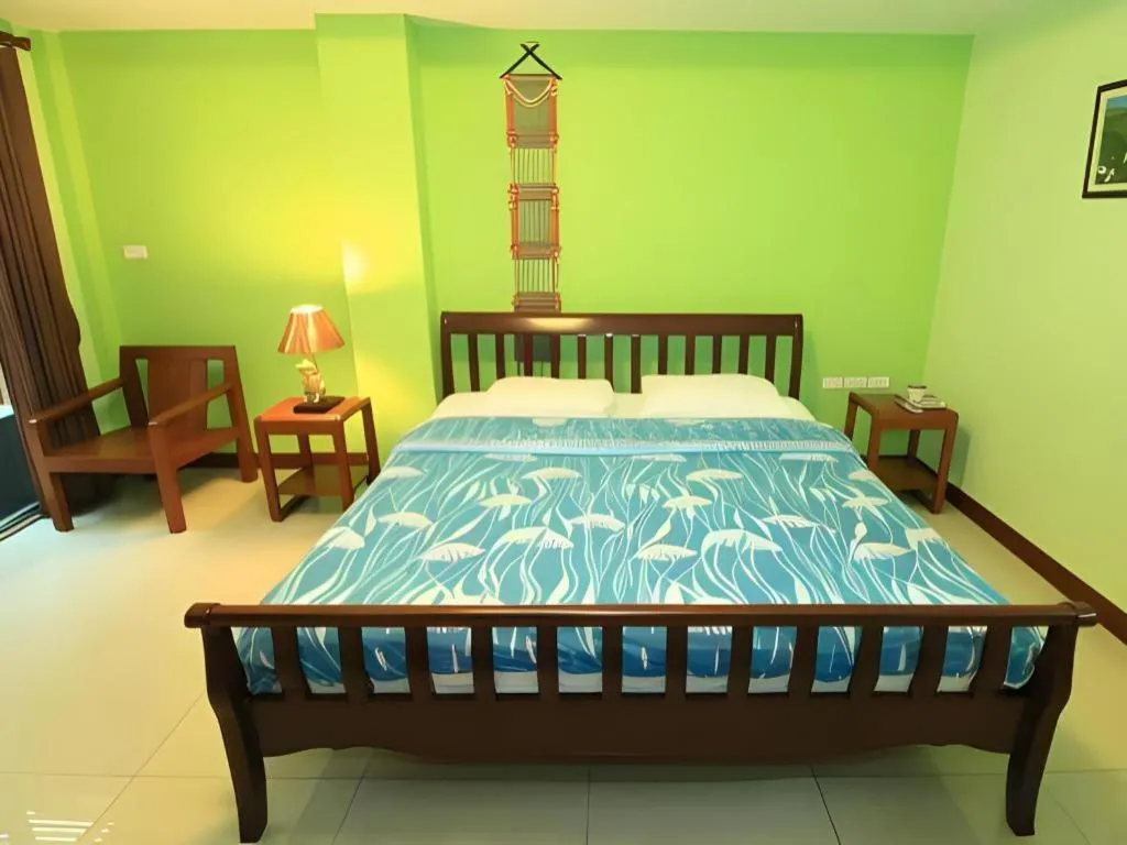 Bed in Sunflower Place