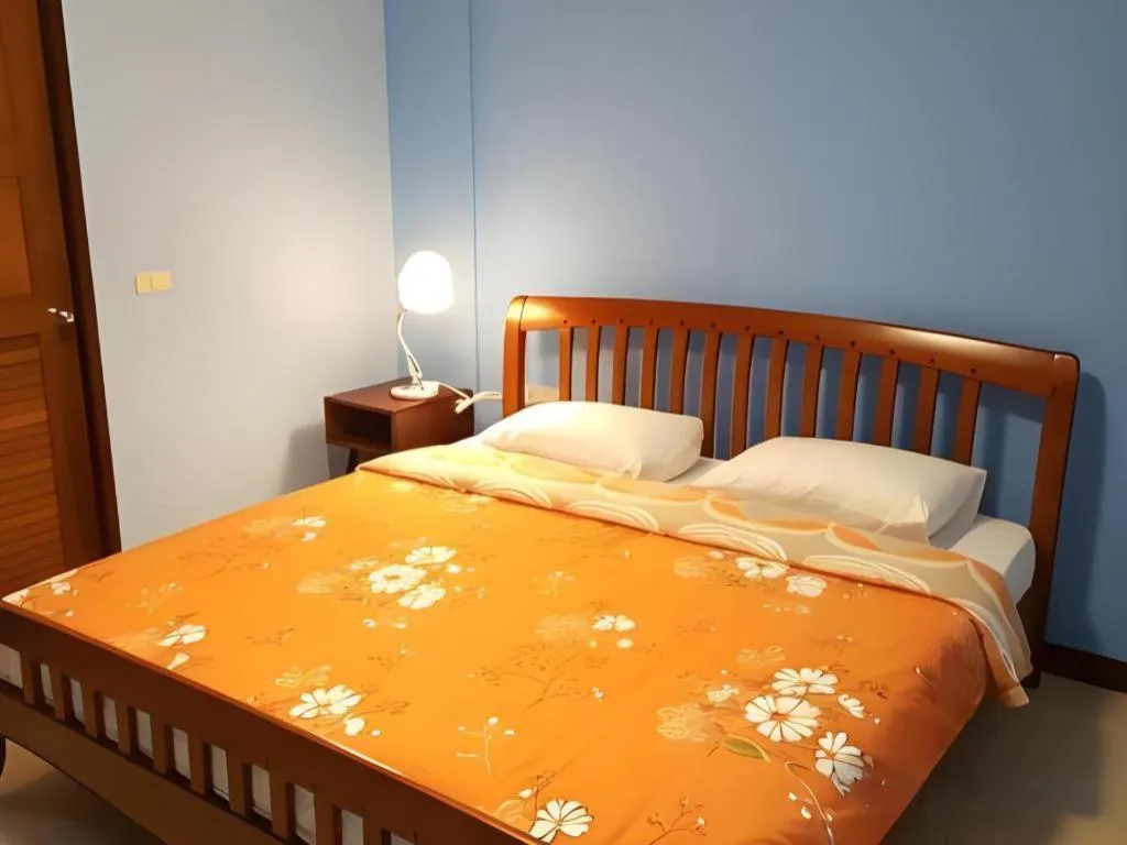 Bed in Sunflower Place