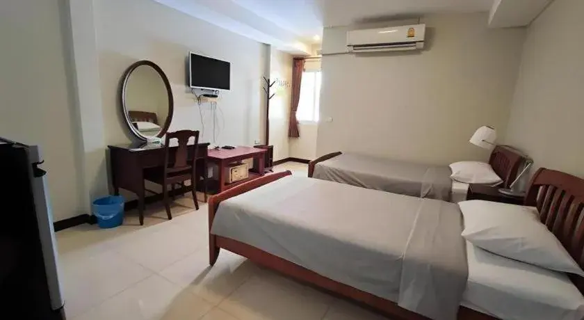 Bed in Sunflower Place Bed in Sunflower Place