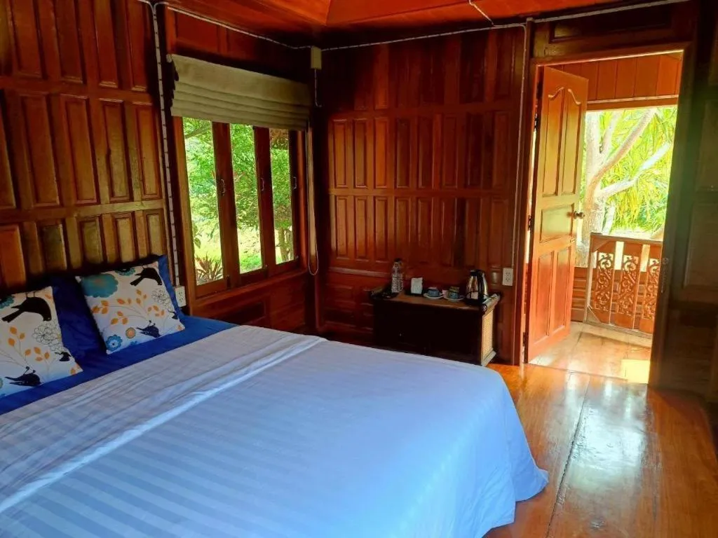 Bed in Nai Khun Khao Resort