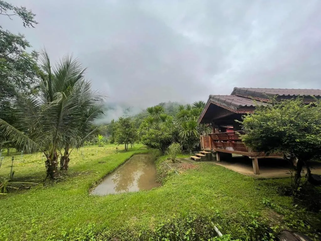 Nai Khun Khao Resort