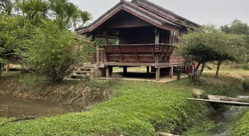 Nai Khun Khao Resort