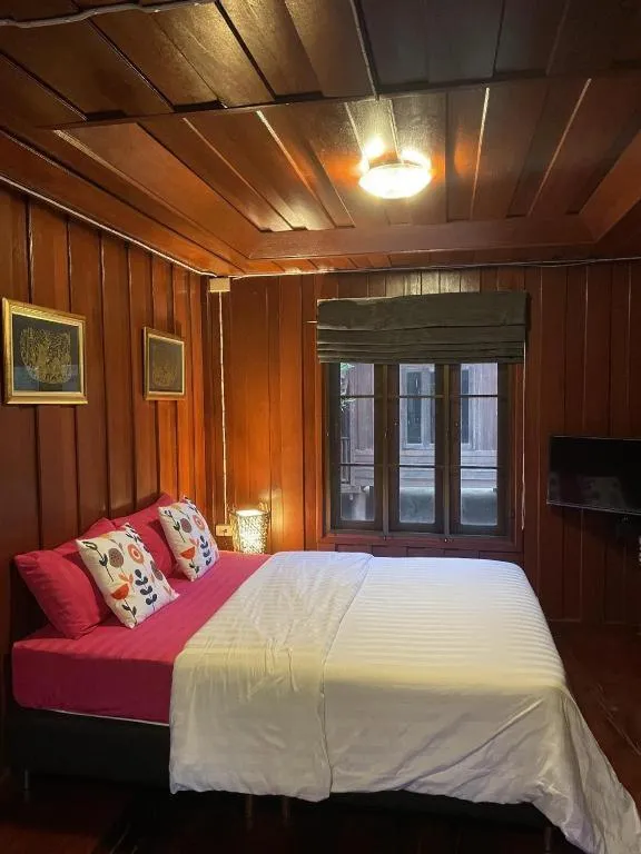 Bed in Nai Khun Khao Resort