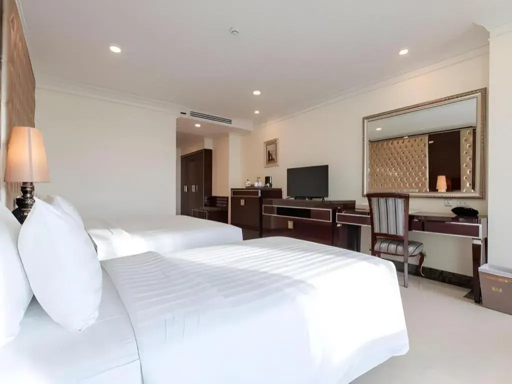 Bed in LK Celestite Bed in LK Celestite