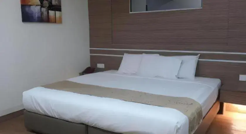 Bed in Holiday Hotel Batam Bed in Holiday Hotel Batam