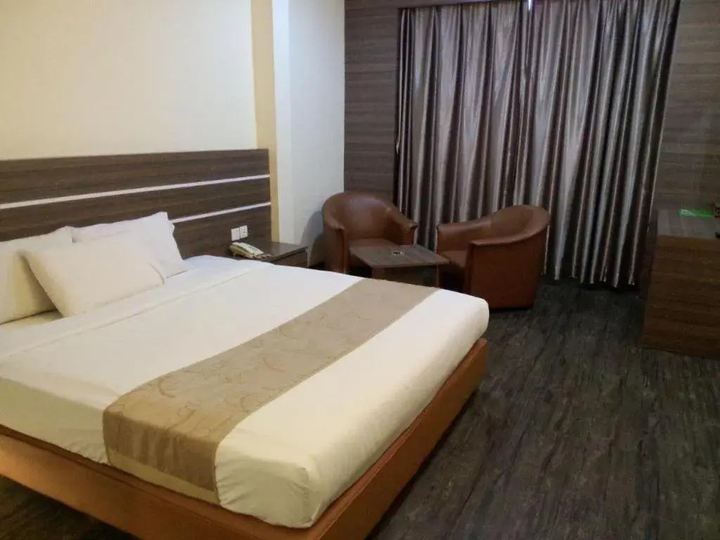 Bed in Holiday Hotel Batam Bed in Holiday Hotel Batam