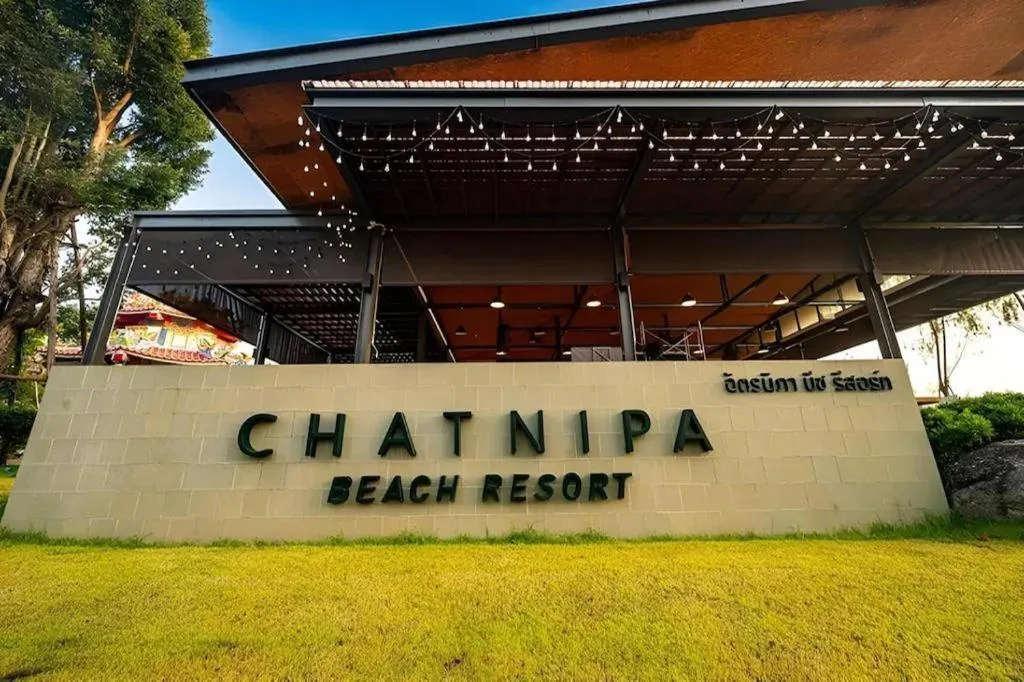 Chatnipa Beach Resort