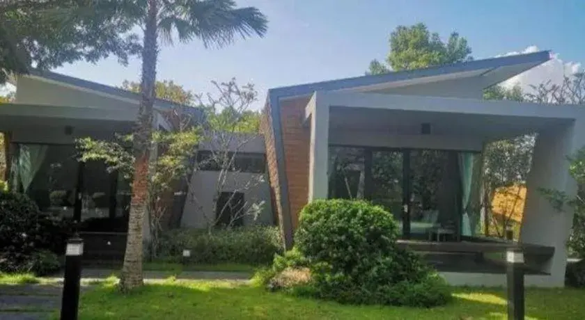 Chatnipa Beach Resort Chatnipa Beach Resort