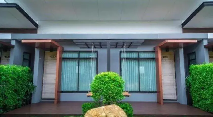 Chatnipa Beach Resort Chatnipa Beach Resort