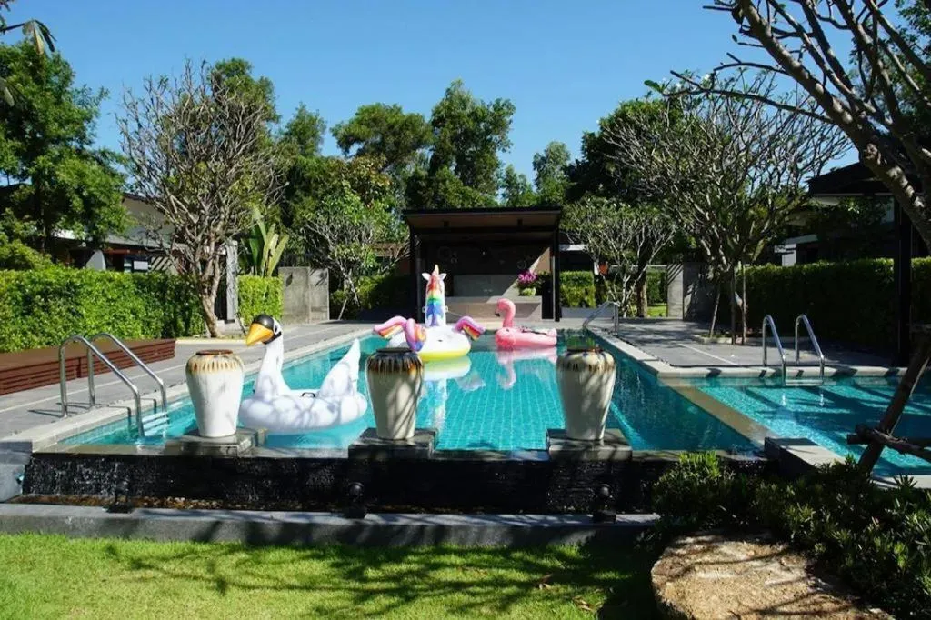 Chatnipa Beach Resort