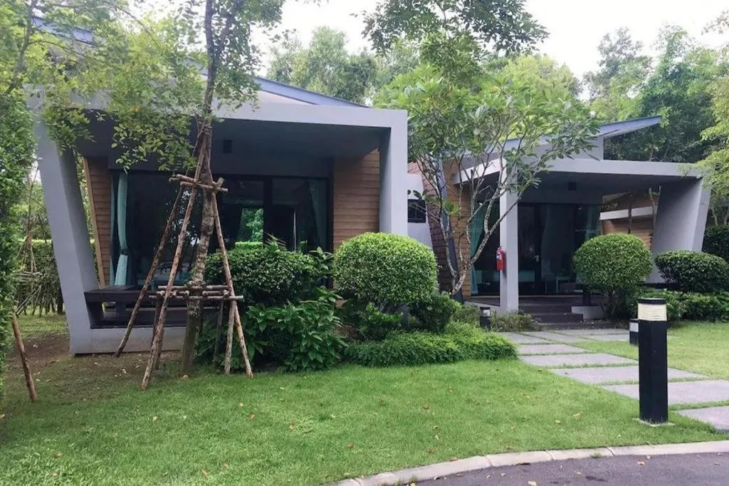 Chatnipa Beach Resort