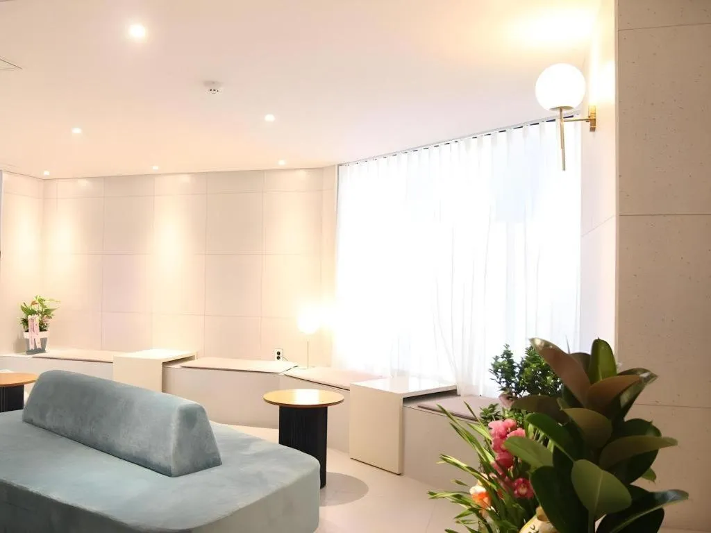 Changwon Brown dot Hotel Palyong