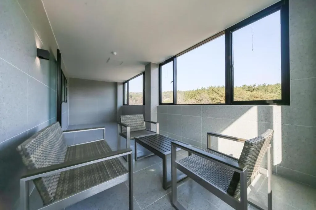 Changwon Brown dot Hotel Palyong