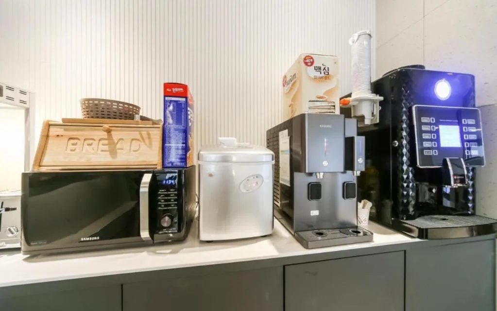 Changwon Brown dot Hotel Palyong