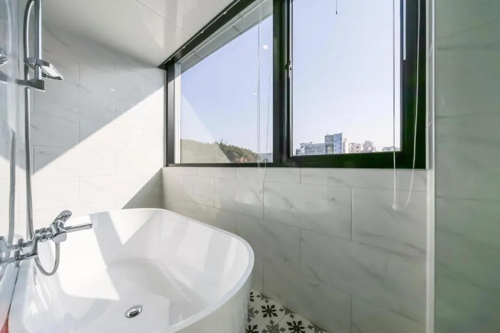 Changwon Brown dot Hotel Palyong