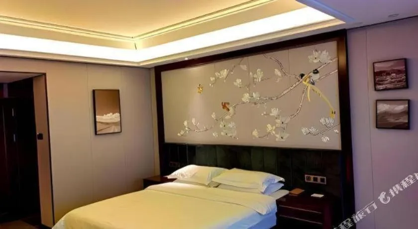 Bed in Metropolo Hotel Chengdu Wuhou Wanda Plaza