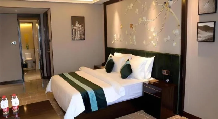 Bed in Metropolo Hotel Chengdu Wuhou Wanda Plaza