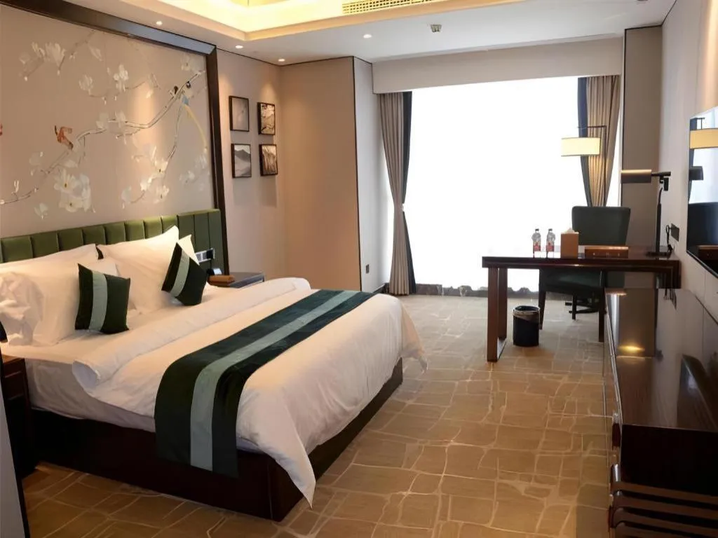 Bed in Metropolo Hotel Chengdu Wuhou Wanda Plaza