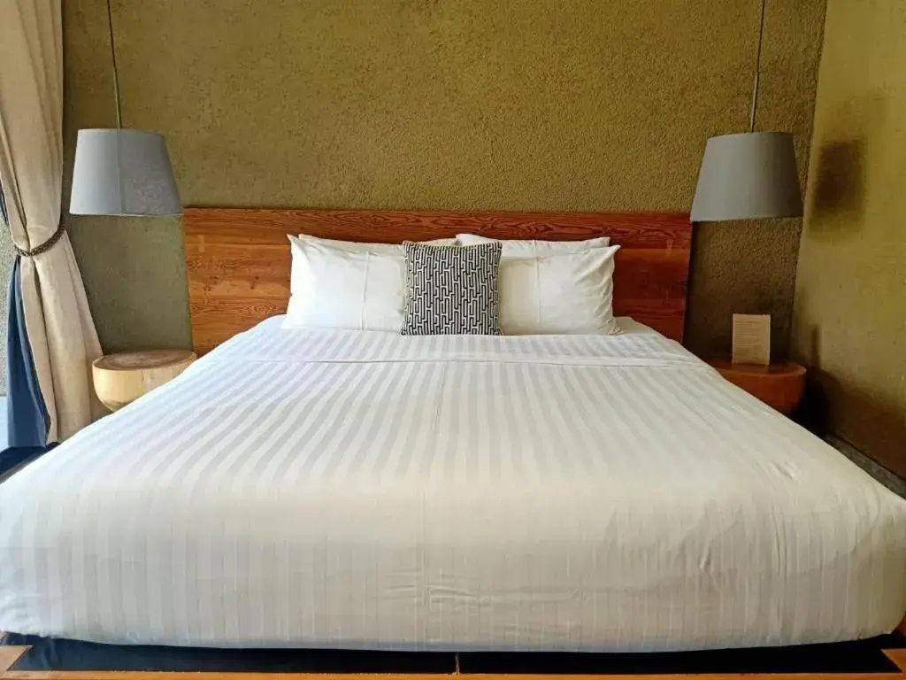 Bed in Phingphayla Photharam Bed in Phingphayla Photharam