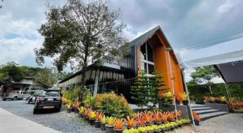 Baan Klang Suan Resort