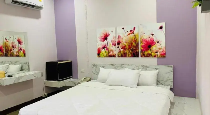 Bed in Sweet Hug Hotel Bed in Sweet Hug Hotel