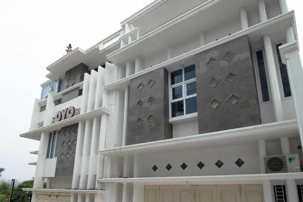 OYO 716 Iciw Iciw Exclusive Homestay