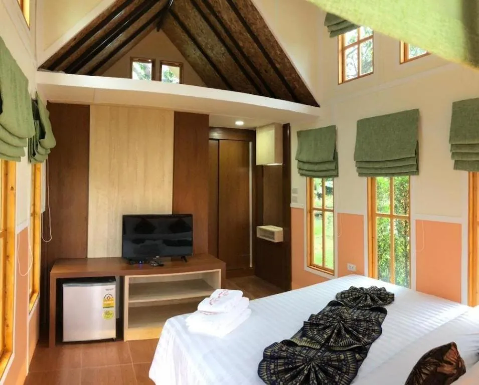 Bed in Chang Puak Resort Damnoen Saduak