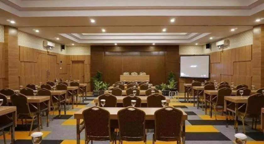 Front One Hotel Nganjuk