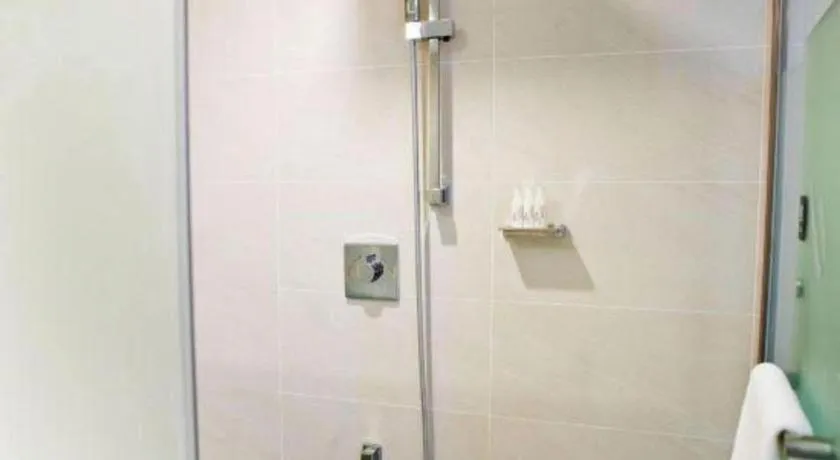 Lavande Hotel Shenzhen North Station Huawei Gangtou Metro Station