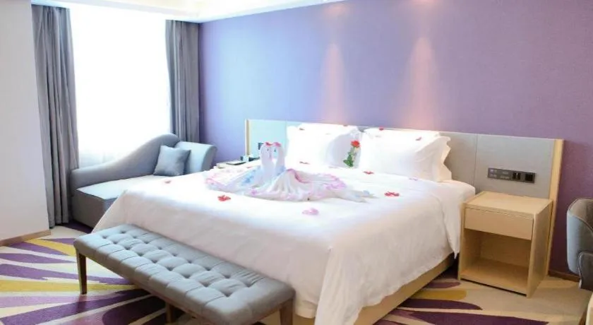 Bed in Lavande Hotel Shenzhen North Station Huawei Gangtou Metro Station
