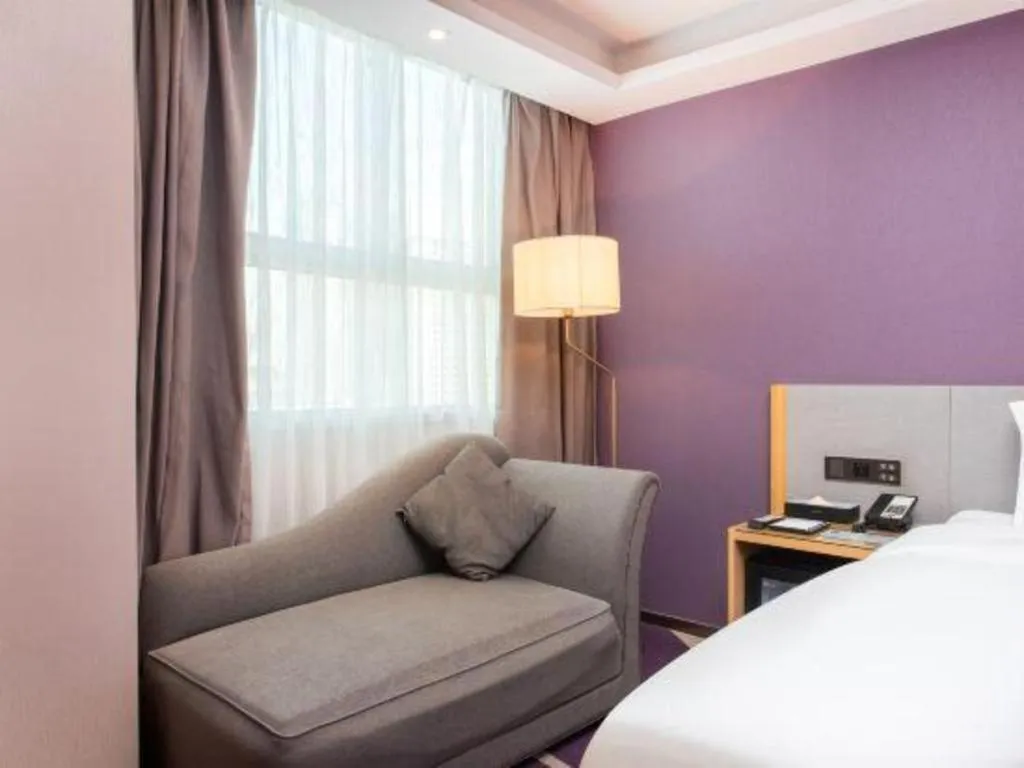Bed in Lavande Hotel Shenzhen North Station Huawei Gangtou Metro Station