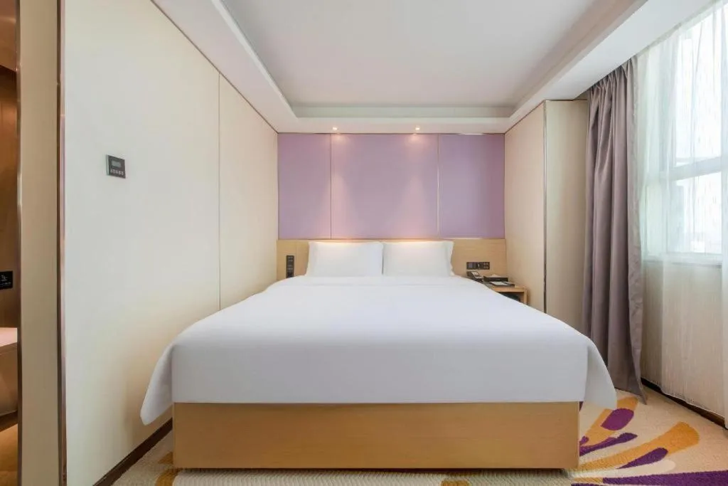 Bed in Lavande Hotel Shenzhen North Station Huawei Gangtou Metro Station