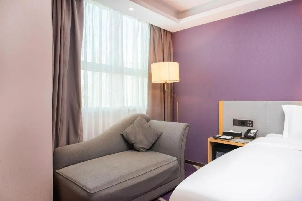 Bed in Lavande Hotel Shenzhen North Station Huawei Gangtou Metro Station