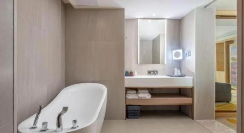 Lavande Hotel Shenzhen North Station Huawei Gangtou Metro Station