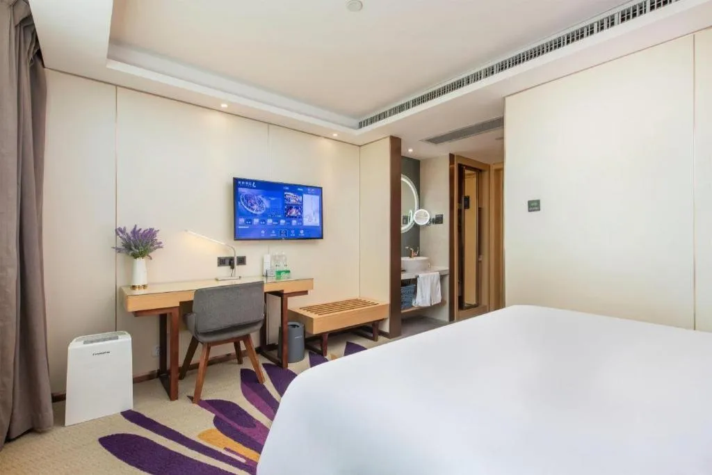 Bed in Lavande Hotel Shenzhen North Station Huawei Gangtou Metro Station